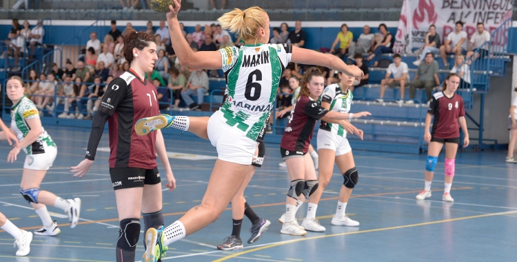 El sènior femení durant les semifinals contra l'Handbol Lleida | @OARgracia