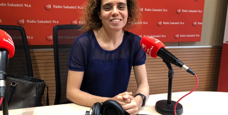 Mireia Sàbat, als estudis de Ràdio Sabadell