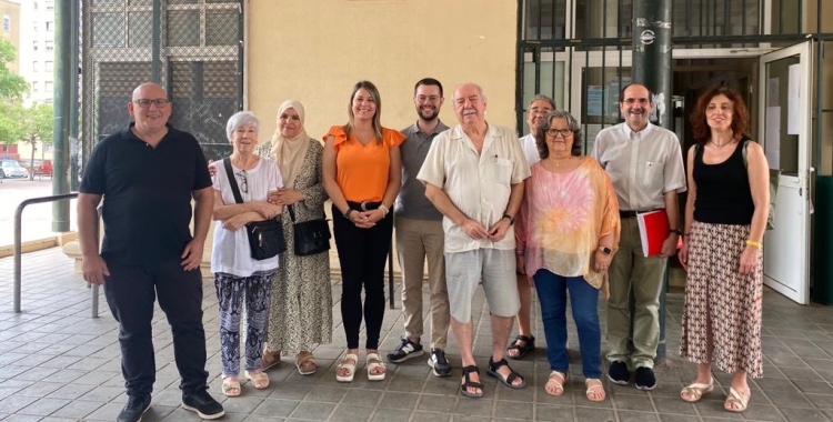 Membres de la CONFAV, la FAVS i el consistori a la presentació del projecte a Espronceda | Ràdio Sabadell