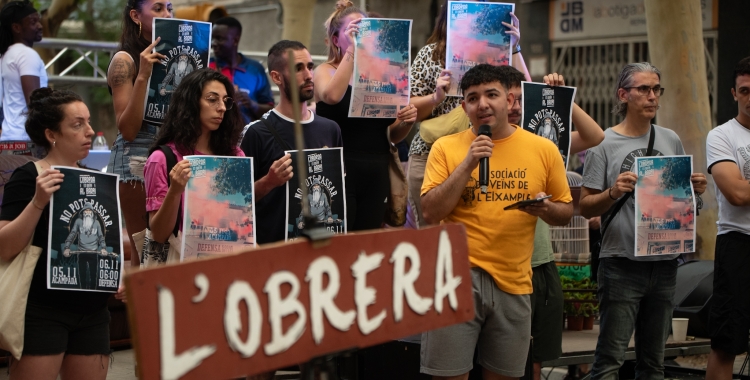 Acte contra el desallotjament de L'Obrera | Roger Benet