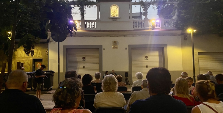 Una trentena de persones han seguit la vetllada | Ràdio Sabadell