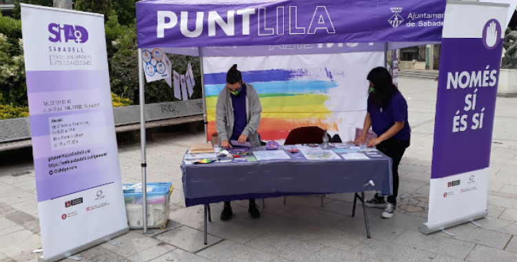 Un punt lila durant una festa major | Ajuntament de Sabadell