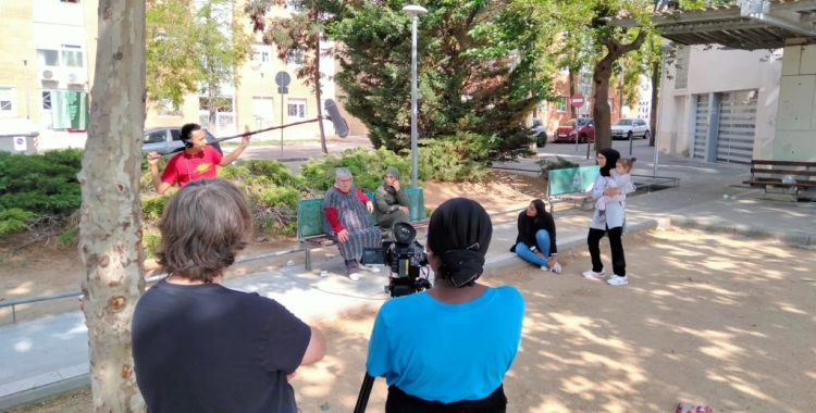 El nostre barri produït per alumnes de 2n i 3r d’ESO de l’Institut La Serra retrata la vida al barri de Torre-romeu,