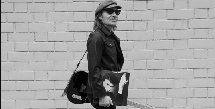  Xavi Vidal canta Bowie al Teatre Principal