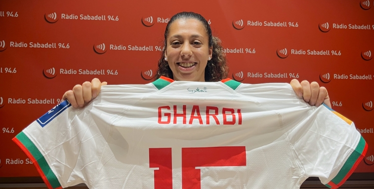 Fatima Gharbi, dorsal 15 de la selecció del Marroc, avui a Ràdio Sabadell | Adrián Arroyo