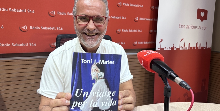 Toni J. Mates, escriptor