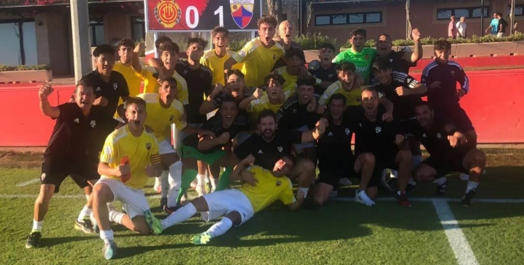 Foto d'equip després de la victòria contra el Mallorca | Mercantil