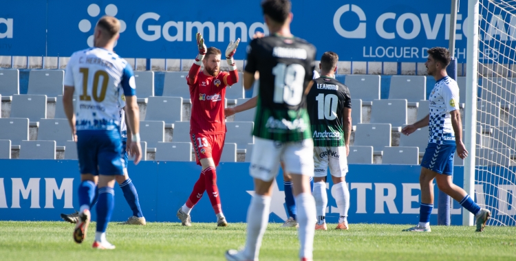 Adrián Ortolá ve de no encaixar en l'últim partit | Roger Benet
