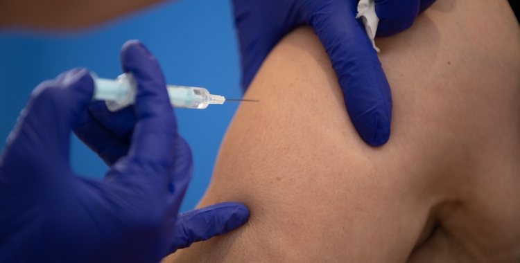 La població de risc són els majors de 60 anys, la població de risc i els infants de fins  a5 anys | Roger Benet