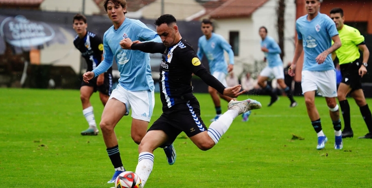 Tarda complicada per a Toni Herrero amb un penal inexistent i una vermella molt rigorosa | RC Celta