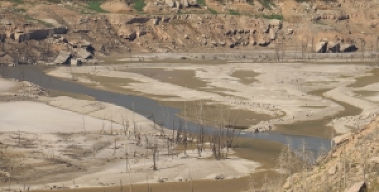 La sequera, l'increment de temperatures i els episodis extrems marcaran la climatologia de la ciutat | Arxiu