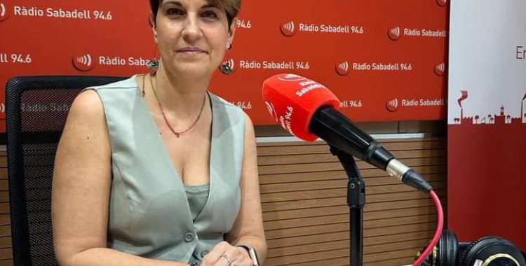 Sònia Mariscal, als estudis de Ràdio Sabadell