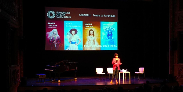 Inici de l'acte de presentació de la temporada d'òpera al Principal/ Karen Madrid