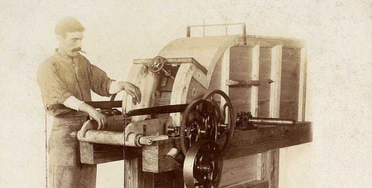 Imatge cedida de l'exposició proposa una passejada per la història de la fotografia a Sabadell des dels seus inicis fins a la Guerra Civil,