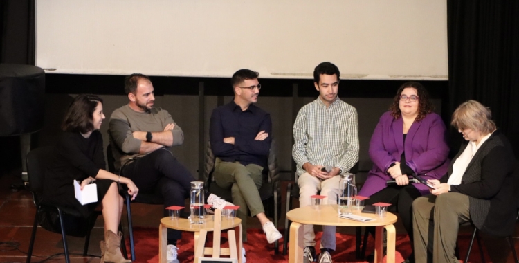 Laura Rosel, Jordi de Arriba,  Joan Muñoz, Aleix Pujadas, Mireia Sans i Montse Barderi | Júlia Ramon