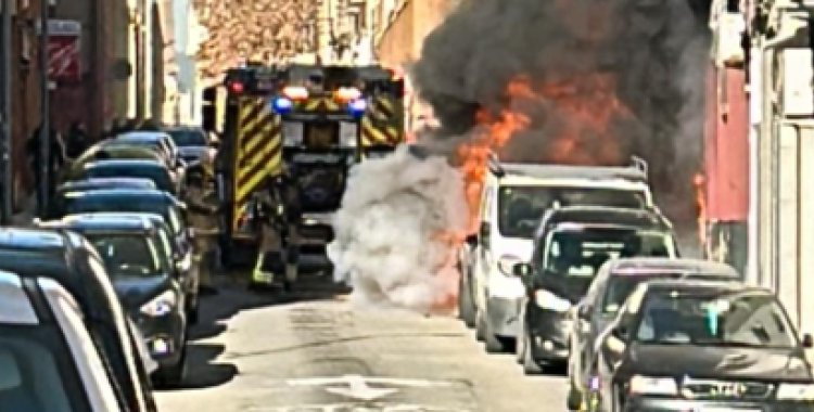 Crema totalment un cotxe a Covadonga | Cedida