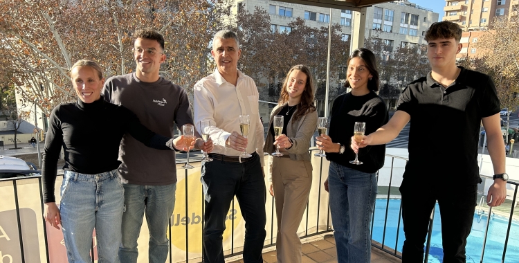 Marina Garcia i Ferran Julià (natació), Claudi Martí, Emma Garcia (artística), Mati Ortiz i Xavi Teclas (waterpolo) | Pau Vituri