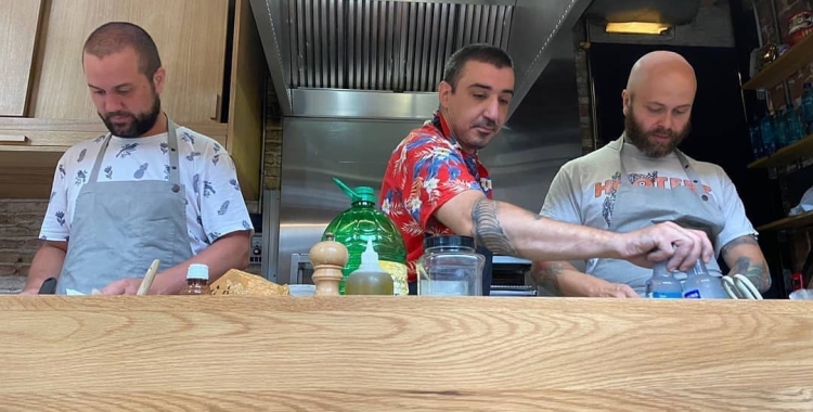 Arnau Muñío tanca el ‘Directe Boqueria’ per obrir un nou local a l’Eixample