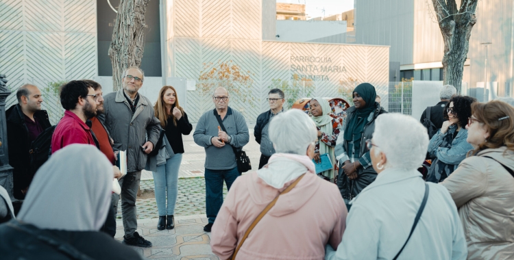 Arriba la (RE)VOLTA dels barris d’Espronceda i Campoamor  