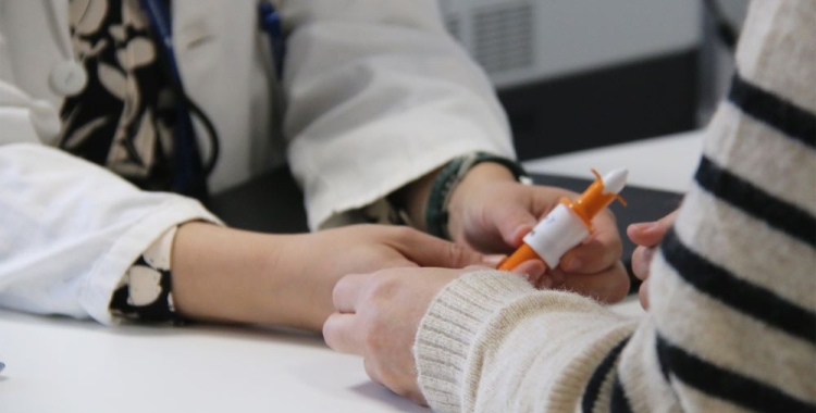 Una pacient i una psiquiatra del Taulí, amb medicació per a la depressió | Hospital de Sabadell