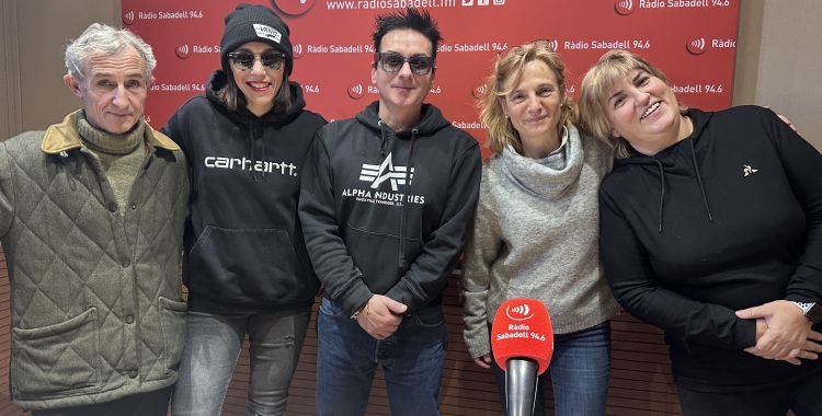 Ramiro, Carol, Toni, Jordina i Barderi a l'estudi 1 