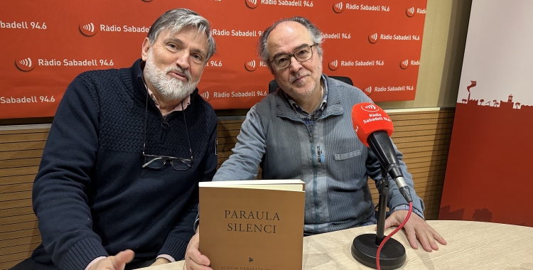 Papers de Versàlia transforma la poesia en 'Paraula/silenci'