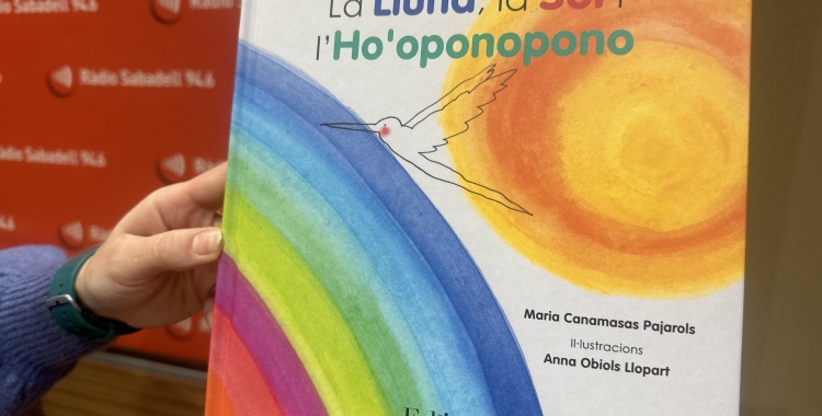 'La Lluna, la Sol i l'Ho'oponopono' de Maria Canamasas Pajarols i Anna Obiols 