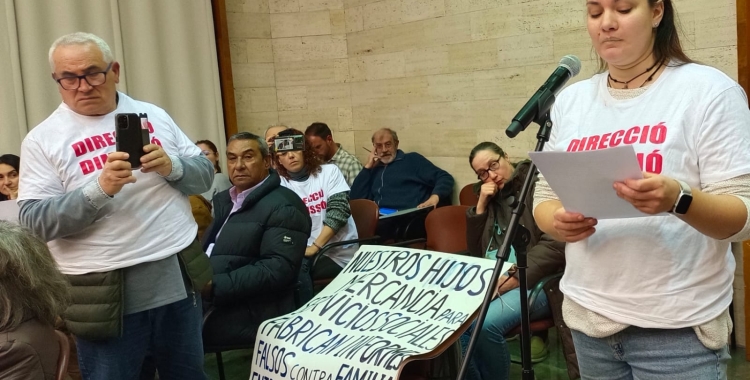 Verònica Calvo, portaveu de l'AFI de l'Andreu Castells, al Ple | Karen Madrid