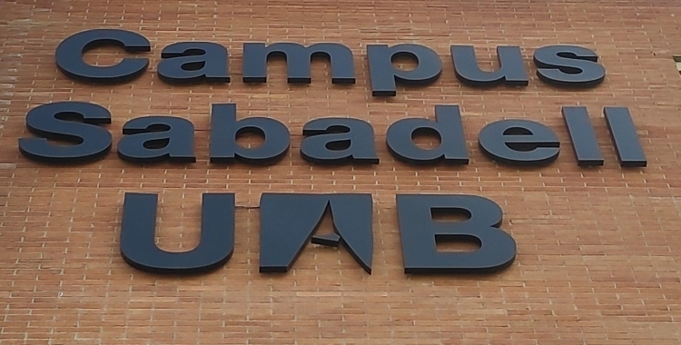 Exterior del campus de la UAB a Sabadell