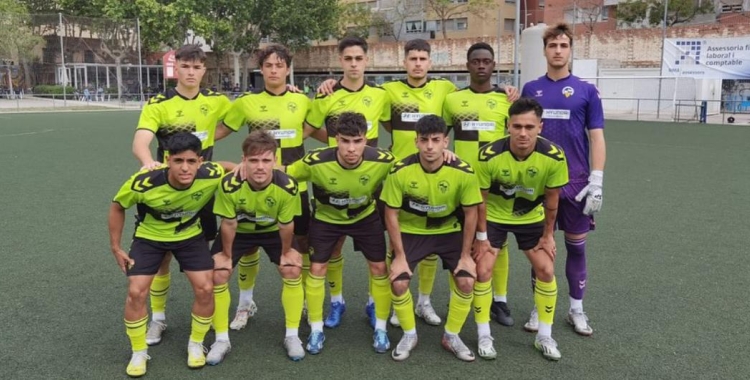 Fotografia de l'onze inicial del Sabadell 'B' en la derrota contra el Sants amb Alya Camara de titular | cesabadell