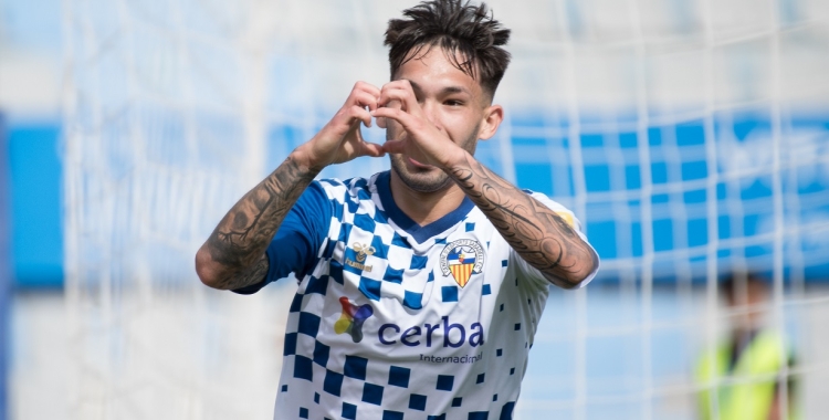 Astals celebrant el seu gol contra el Teruel| Roger Benet