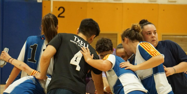 Les arlequinades es jugaran dissabte la primera plaça a Cal Balsach | @fssabadellfem