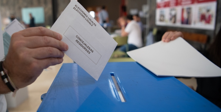 Les urnes durant les eleccions del 28M | Roger Benet