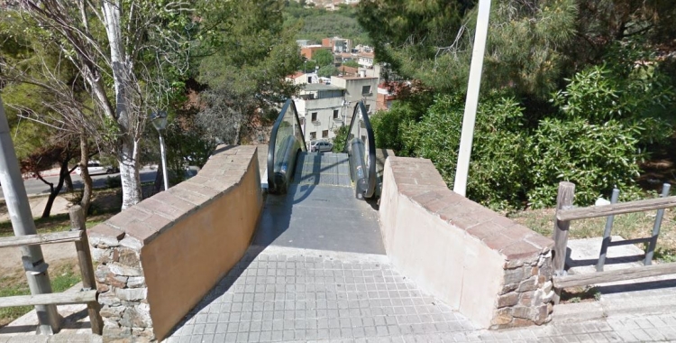 Aprovada l'adjudicació de les escales mecàniques de Torre-romeu | Google Maps