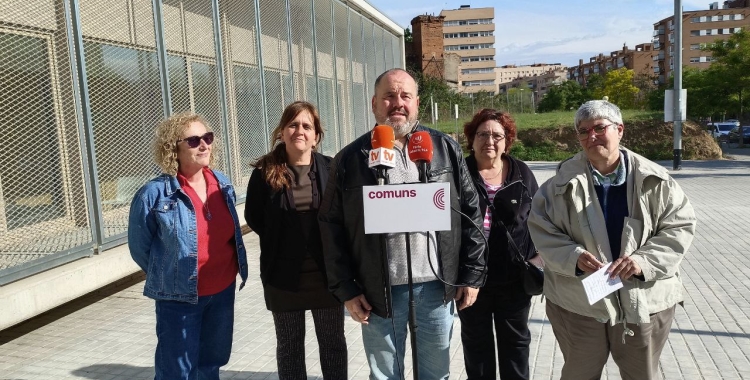 Lozano (dreta) amb Joan Mena, Gemma Taraza, Eva Guerra i Tània Caubera