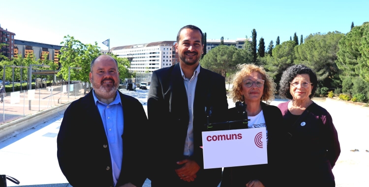 Joan Mena, Jordi Manils, Eva Guerra i Marga Pérez al llac del Parc Catalunya 