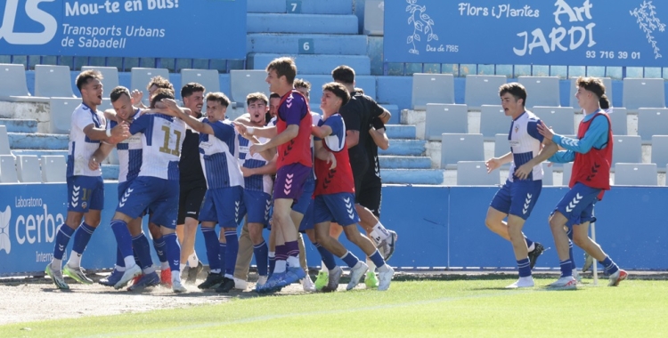 Moment de la celebració del gol de Jose Enrique | CES