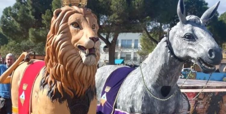 La Mulassa i el Lleó són bèsties de l'Associació Encultura't | Cedida