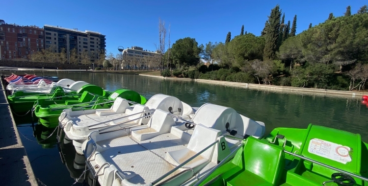 Les barques i patinets del Parc Catalunya | Helena Molist