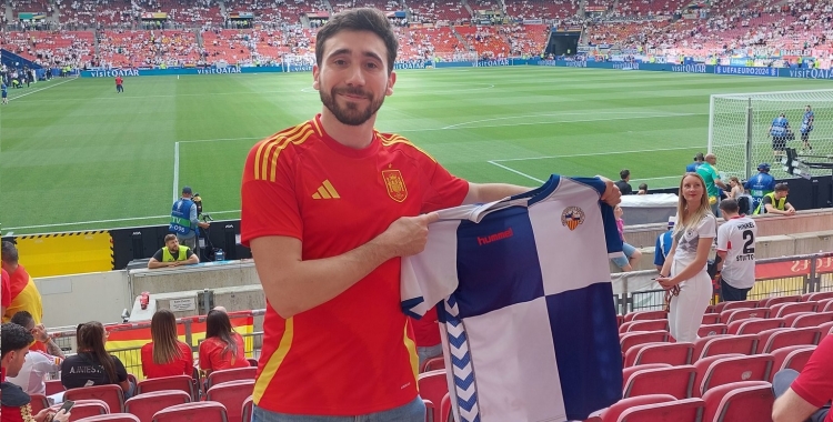 Mora, amb la samarreta del Sabadell a l'Eurocopa | @sete_lmc