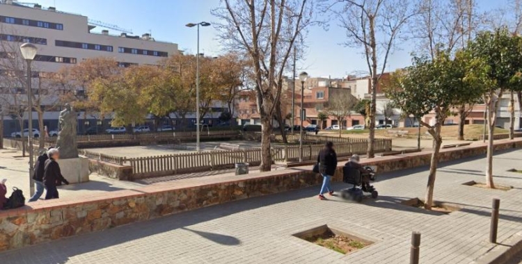 L'actual plaça de les Àvies i els Avis a La Creu Alta | Google Maps