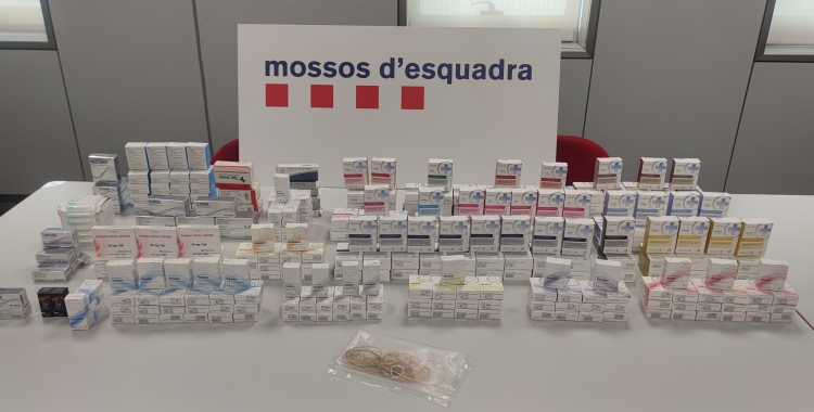 Els Mossos intervenen 16.000 euros en medicaments a Montcada | Mossos d'Esquadra