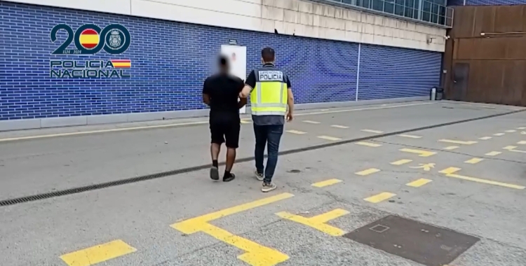 La policia deté un grup criminal que extorsionava clients de serveis sexuals | Policia Nacional