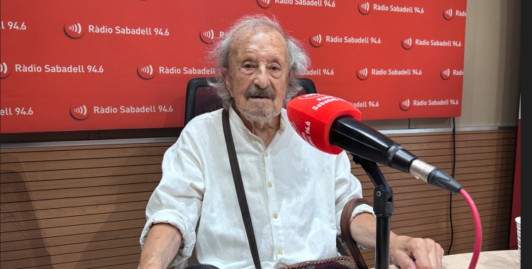 Xavier Oriach als estudis de Ràdio Sabadell