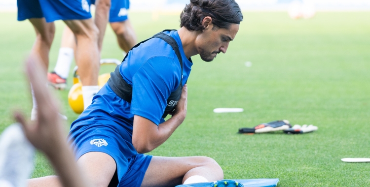 Cámara durant un entrenament a la Nova Creu Alta | Roger Benet