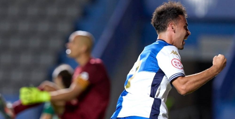 Gonpi, celebrant el gol contra el Cornellà