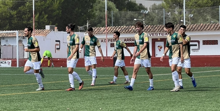 Els jugadors del Sabadell, celebrant un dels gols a l'Andratx