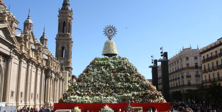 Ofrena floral del Pilar a Saragossa