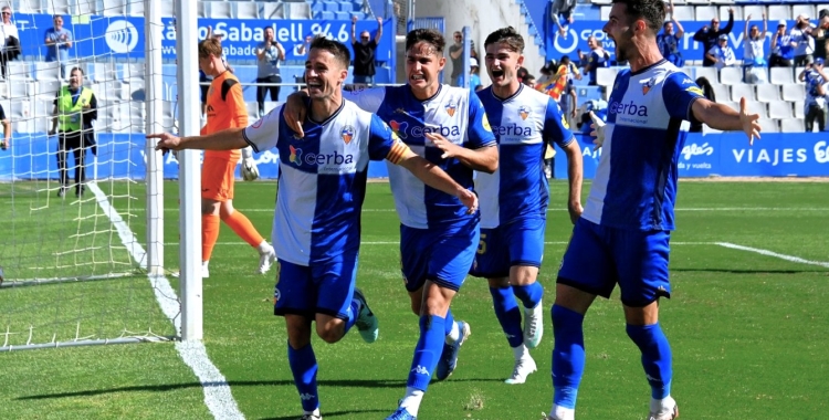 Cortés celebrant un dels gols diumenge | Críspulo Díaz