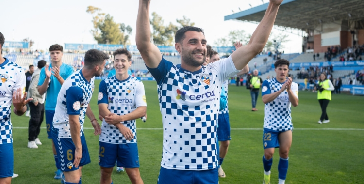 Ricard Pujol celebrant l'últim triomf contra el Cornellà | Roger Benet